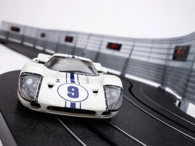 AFX Ford GT40 Mark IV #9 White Mega G+ HO Slot Car 12 AFX Ford GT40 Mark IV #9 White Mega G+ HO Slot Car - Image 12