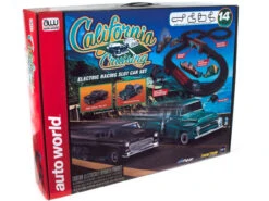 Auto World California Cruising "The Pacific Coast Highway" 14-Foot HO Slot Car Race Set