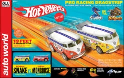 Auto World Hot Wheels Snake Vs Mongoose 13' Drag Race Manual HO Slot Car Race Set