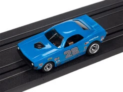 Auto World CrossTrax Road Course 9-Foot HO Slot Car Race Set -RC SuperStore AWC SRS351 7 77817.1686334870