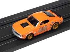 Auto World CrossTrax Road Course 9-Foot HO Slot Car Race Set -RC SuperStore AWC SRS351 9 77240.1686334875