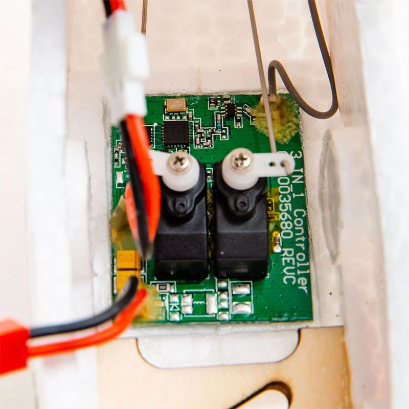 HobbyZone Mini AeroScout RTF Ready-to-Fly RC Airplane 19 HobbyZone Mini AeroScout RTF Ready-to-Fly RC Airplane - Image 19