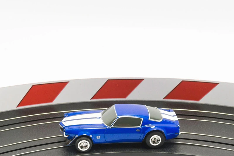 Innovative Hobby PhotoReal Slot Car Guard Rail Set - Model Motoring Red & White Style 3 - 3x31-Inch Sections 2 Innovative Hobby PhotoReal Slot Car Guard Rail Set - Model Motoring Red & White Style 3 - 3x31-Inch Sections - Image 2