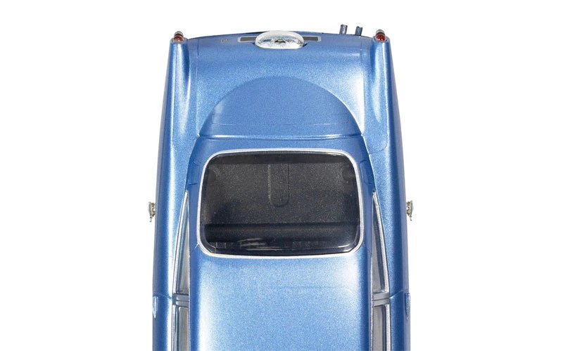 Scalextric Aston Martin DB5 - Blue / Yellow - Historic GT Racing 1/32 Slot Car 6 Scalextric Aston Martin DB5 - Blue / Yellow - Historic GT Racing 1/32 Slot Car - Image 6