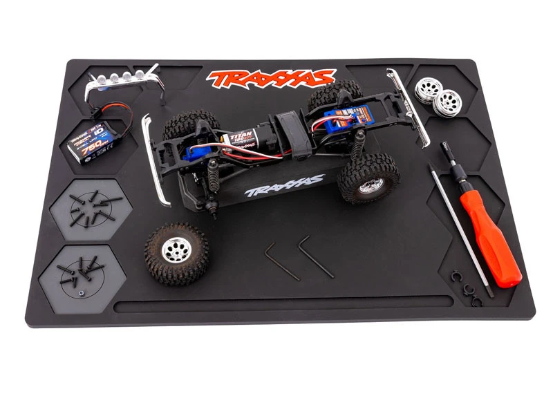 Traxxas Rubber Small Pit Mat (19''x13") 2 Traxxas Rubber Small Pit Mat (19''x13") - Image 2