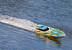 Traxxas Blast Electric RC Boat W/ID Battery & USB-C And DC Field Charger -RC SuperStore TRA38104 8 6 28173.1698955656