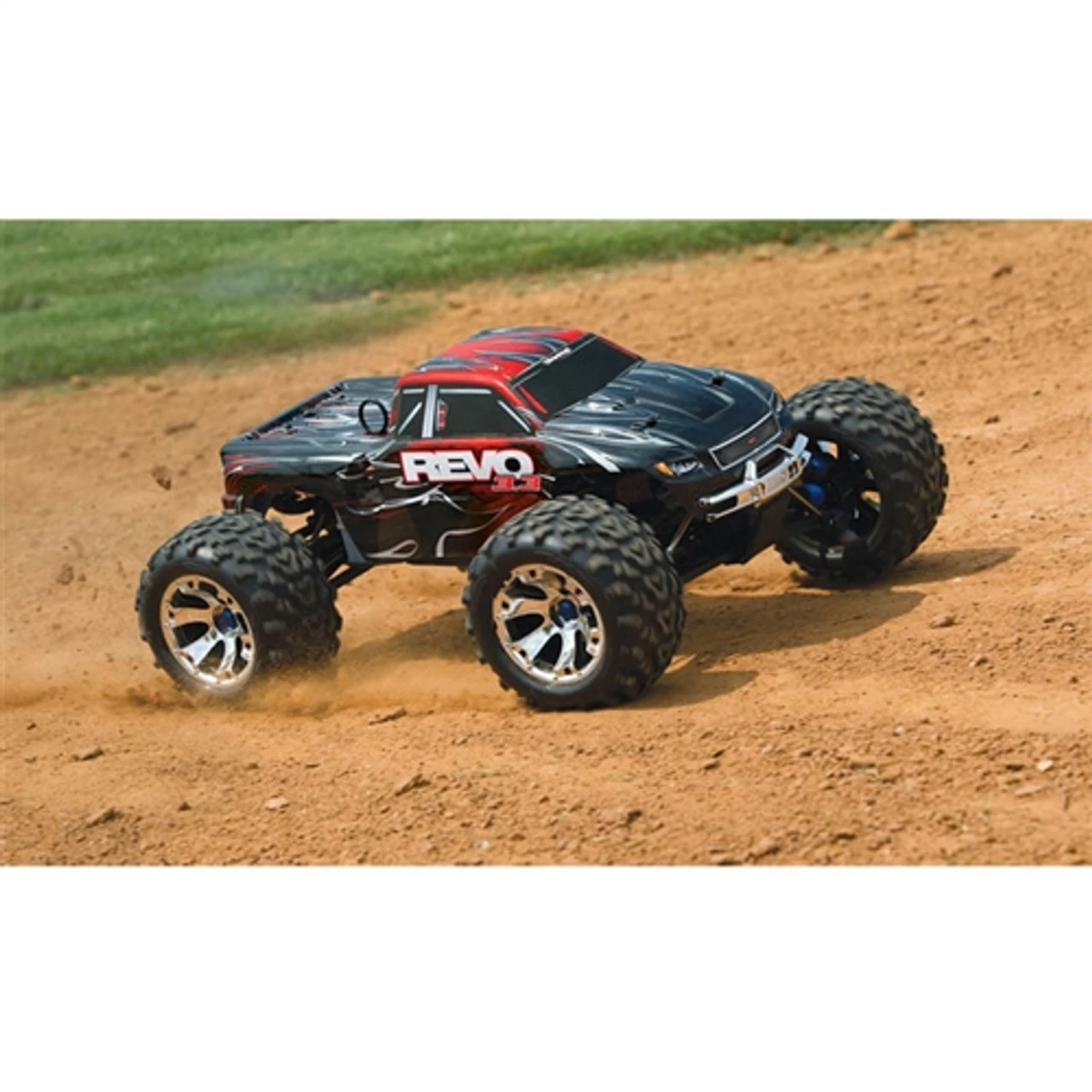 Traxxas Revo 3.3 Nitro 4WD RC Monster Truck W/TSM & Telemetry 3 Traxxas Revo 3.3 Nitro 4WD RC Monster Truck W/TSM & Telemetry - Image 3