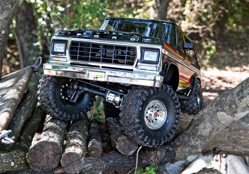 Traxxas TRX-4 1979 Ford Bronco 4WD RTR Crawler Trail Truck & Clipless Body W/3S LiPo COMBO 6 Traxxas TRX-4 1979 Ford Bronco 4WD RTR Crawler Trail Truck & Clipless Body W/3S LiPo COMBO - Image 6