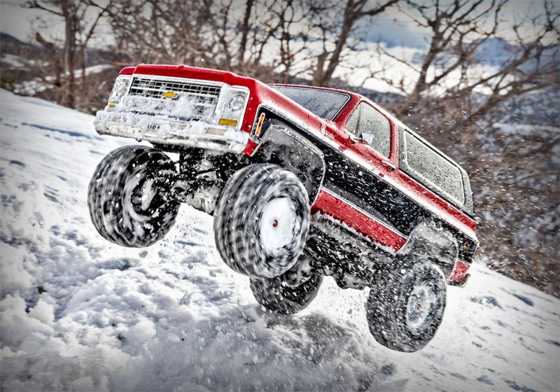 Traxxas TRX-4 1979 Chevrolet K5 Blazer 4WD RTR Rock Crawler Trail Truck With Clipless Body 4 Traxxas TRX-4 1979 Chevrolet K5 Blazer 4WD RTR Rock Crawler Trail Truck With Clipless Body - Image 4