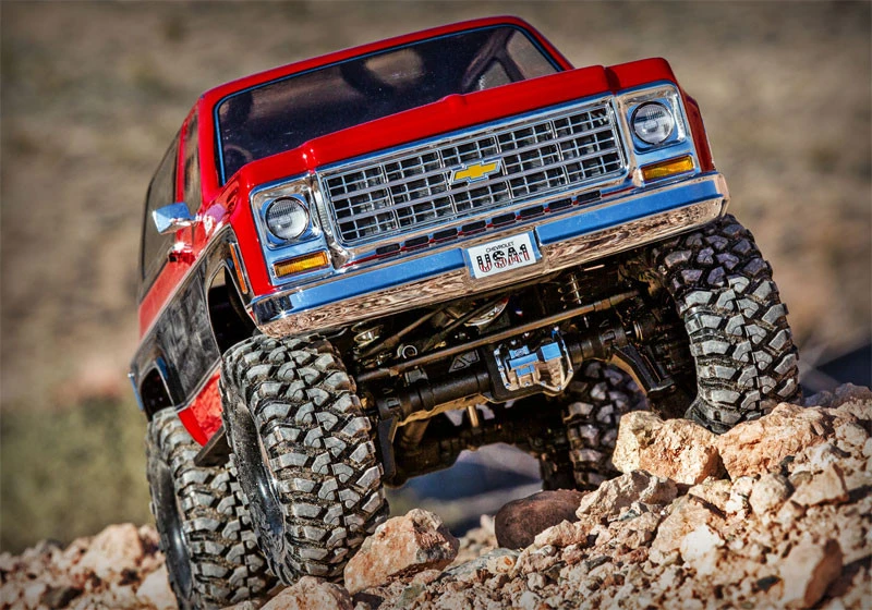 Traxxas TRX-4 1979 Chevrolet K5 Blazer 4WD RTR Rock Crawler Trail Truck With Clipless Body 7 Traxxas TRX-4 1979 Chevrolet K5 Blazer 4WD RTR Rock Crawler Trail Truck With Clipless Body - Image 7
