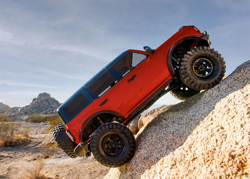 Traxxas TRX-4 2021 Ford Bronco 4WD RTR Crawler Trail Truck W/3s LiPo COMBO 2 Traxxas TRX-4 2021 Ford Bronco 4WD RTR Crawler Trail Truck W/3s LiPo COMBO - Image 2
