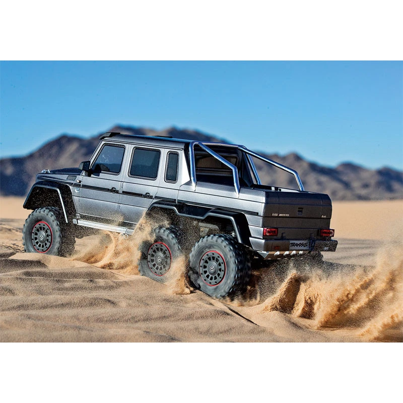 Traxxas TRX-6 Mercedes-Benz G63 6x6 Scale & Trail RTR RC Crawler 5 Traxxas TRX-6 Mercedes-Benz G63 6x6 Scale & Trail RTR RC Crawler - Image 5