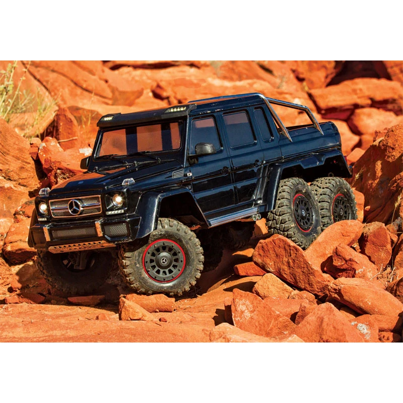 Traxxas TRX-6 Mercedes-Benz G63 6x6 Scale & Trail RTR RC Crawler 4 Traxxas TRX-6 Mercedes-Benz G63 6x6 Scale & Trail RTR RC Crawler - Image 4